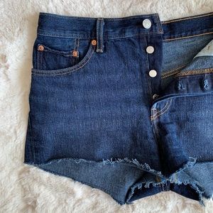 Levi’s 501 Shorts in Dark Pacific